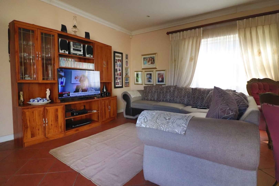 3 Bedroom Property for Sale in Parklands Western Cape